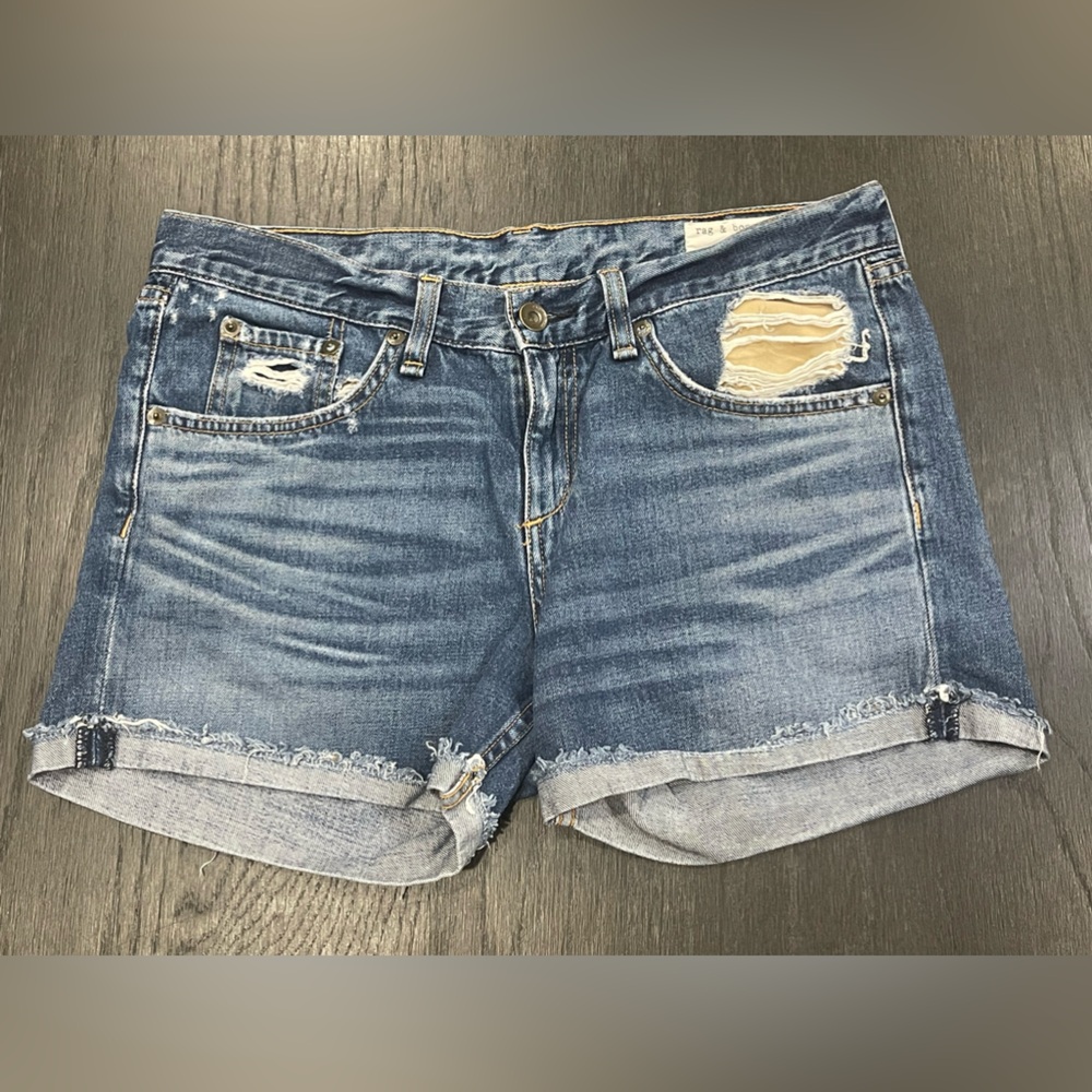 Rag & Bone Jean Denim Distressed Boyfriend Short Woodstock Size 26